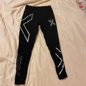 Compression leggings